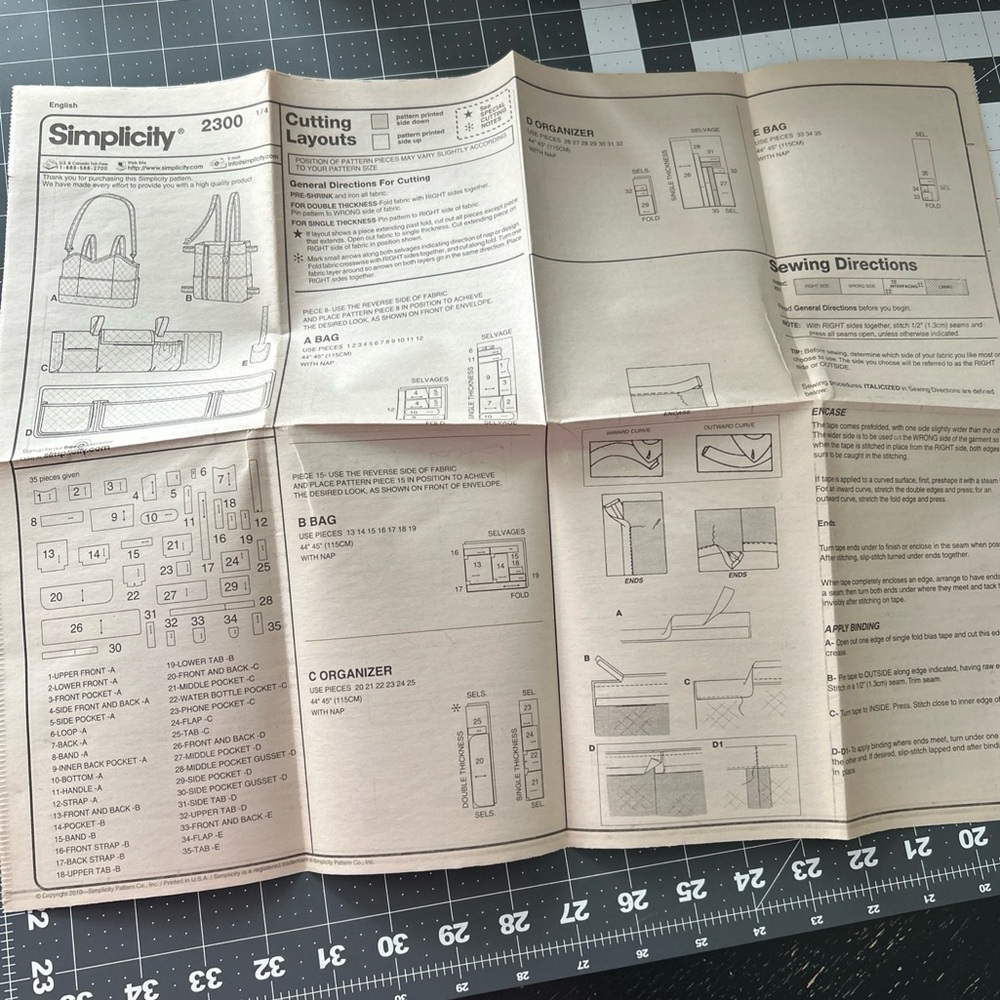 SIMPLICITY UNCUT Sewing Pattern 2300  Walker Caddy Storage Bags Organizer - Picture 3 of 6
